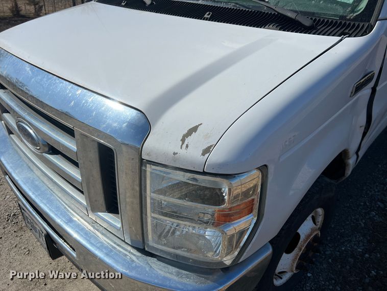 image for item MM9182 2013 Ford E450  box truck