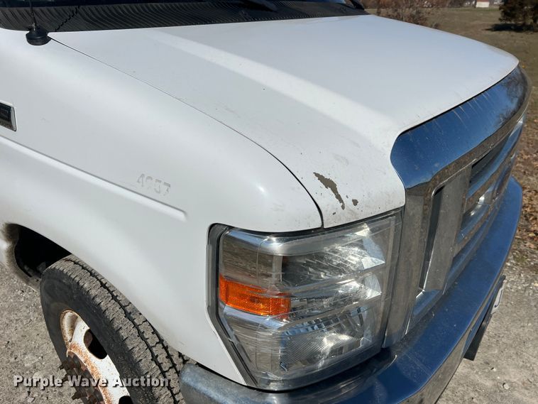 image for item MM9182 2013 Ford E450  box truck