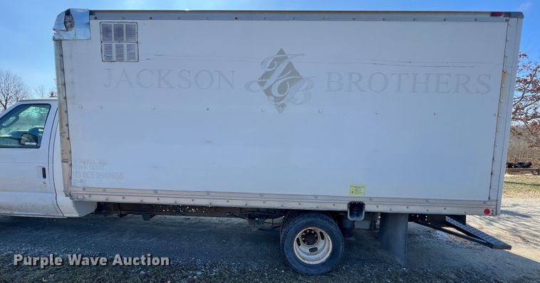 image for item MM9182 2013 Ford E450  box truck