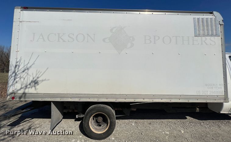 image for item MM9182 2013 Ford E450  box truck