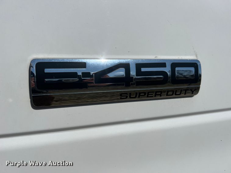 image for item MM9182 2013 Ford E450  box truck