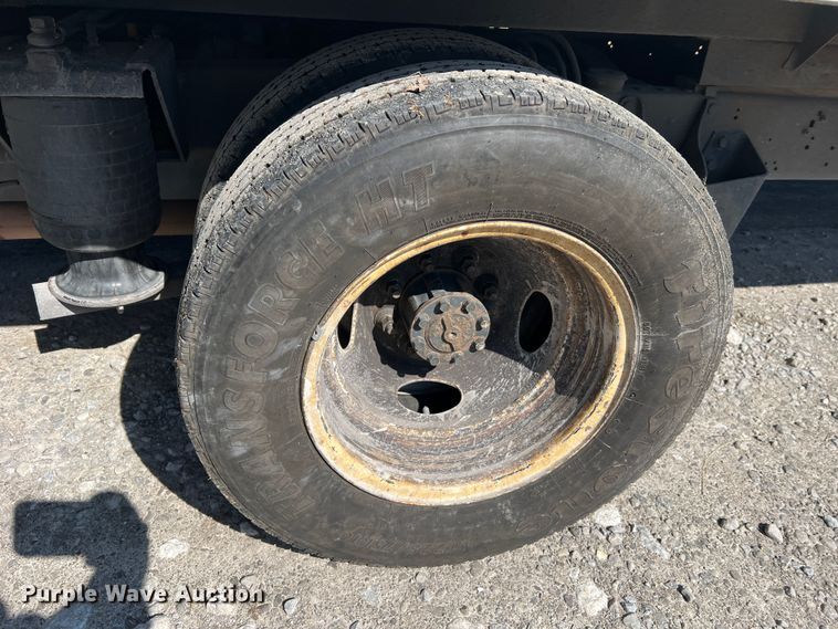 image for item MM9182 2013 Ford E450  box truck