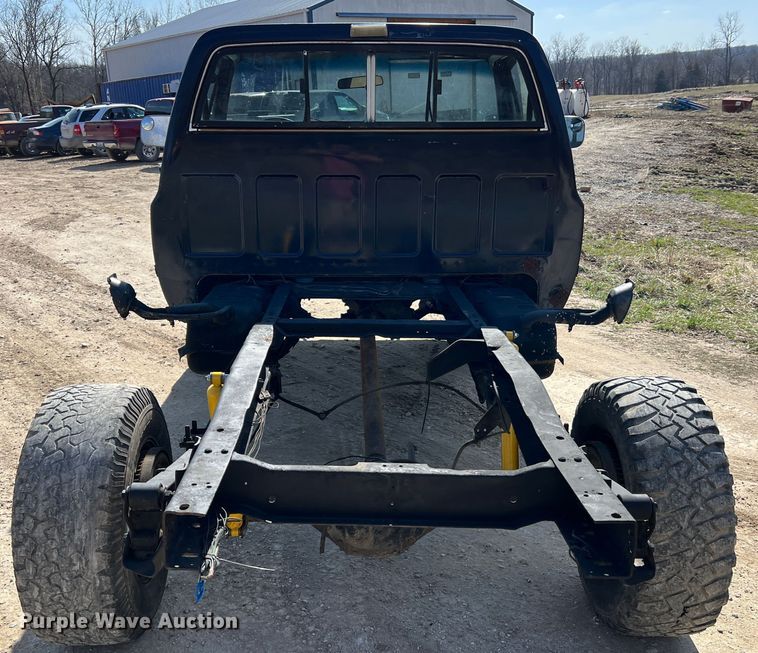 image for item MM9213 1984 Chevrolet K20  pickup truck cab and chassis