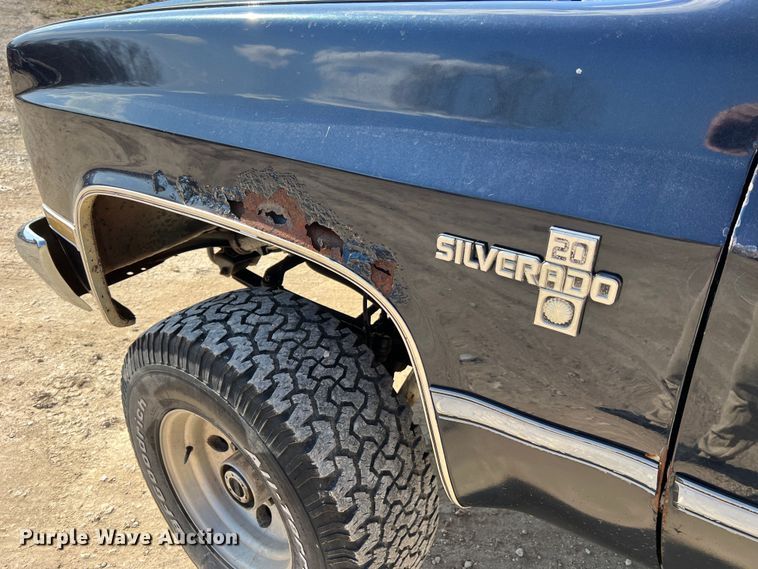 image for item MM9213 1984 Chevrolet K20  pickup truck cab and chassis