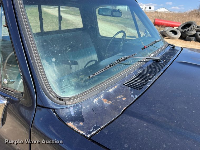 image for item MM9213 1984 Chevrolet K20  pickup truck cab and chassis