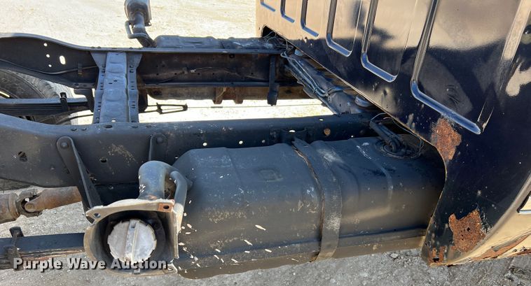 image for item MM9213 1984 Chevrolet K20  pickup truck cab and chassis