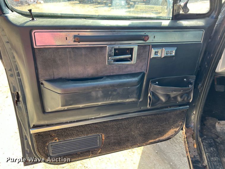 image for item MM9213 1984 Chevrolet K20  pickup truck cab and chassis