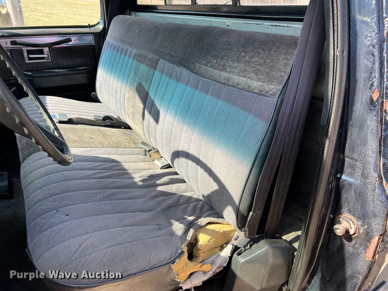 image for item MM9213 1984 Chevrolet K20  pickup truck cab and chassis