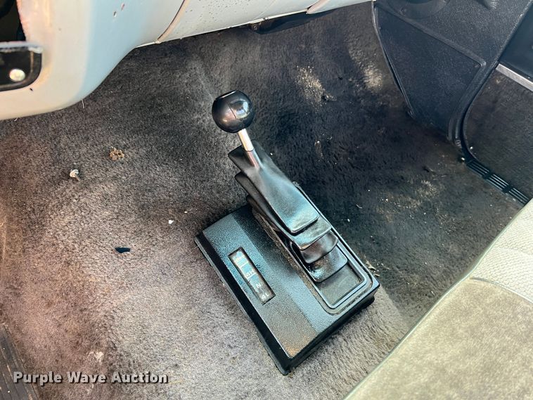 image for item MM9213 1984 Chevrolet K20  pickup truck cab and chassis