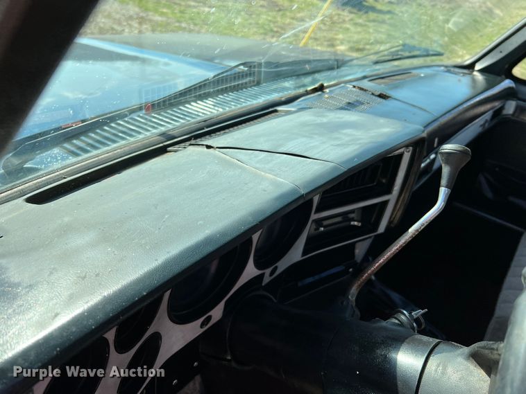 image for item MM9213 1984 Chevrolet K20  pickup truck cab and chassis