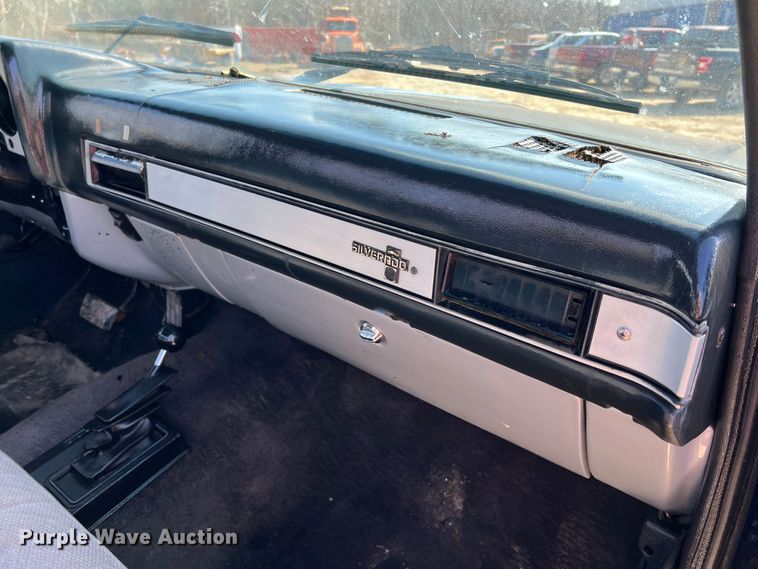 image for item MM9213 1984 Chevrolet K20  pickup truck cab and chassis