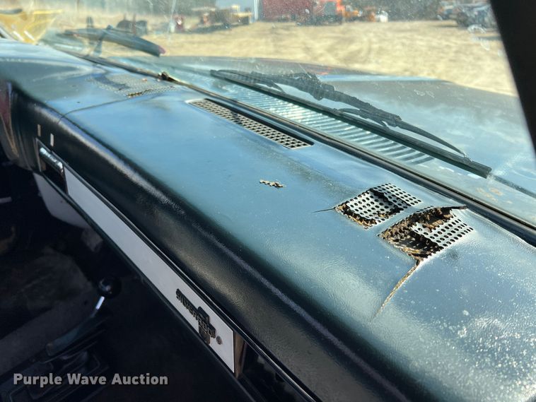 image for item MM9213 1984 Chevrolet K20  pickup truck cab and chassis