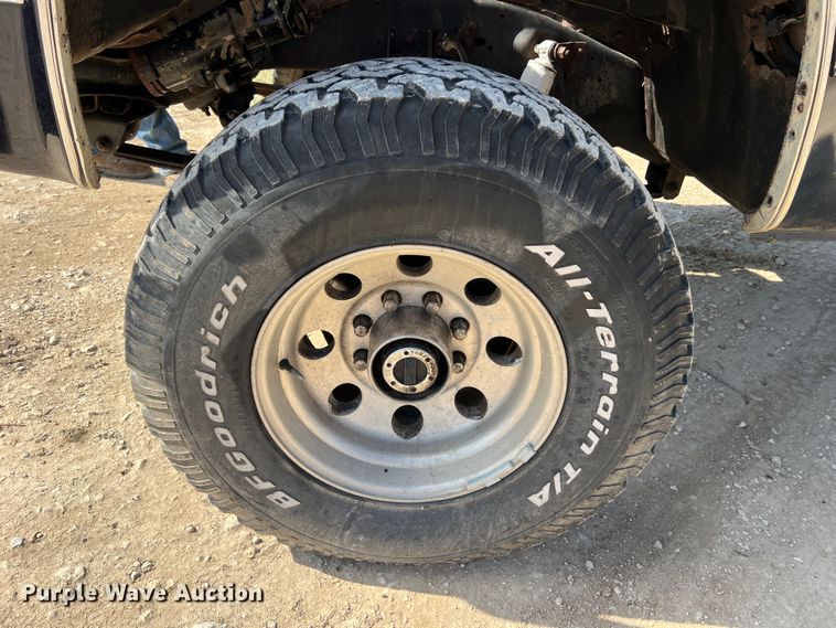 image for item MM9213 1984 Chevrolet K20  pickup truck cab and chassis