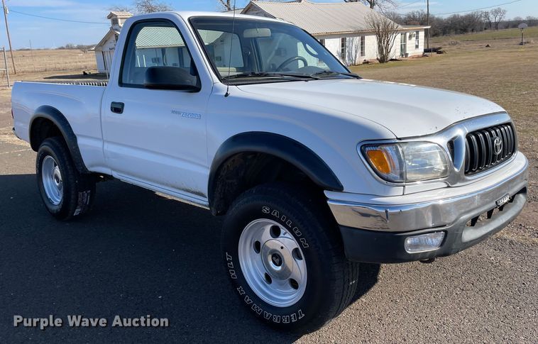 image for item MM9283 2003 Toyota Tacoma  pickup truck