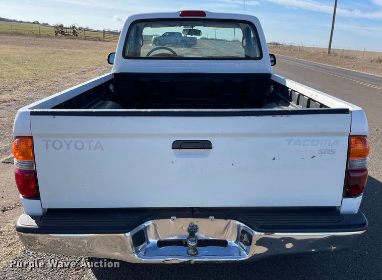 image for item MM9283 2003 Toyota Tacoma  pickup truck