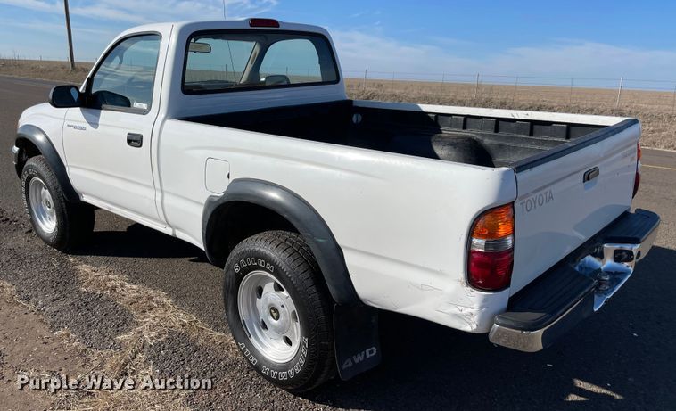 image for item MM9283 2003 Toyota Tacoma  pickup truck