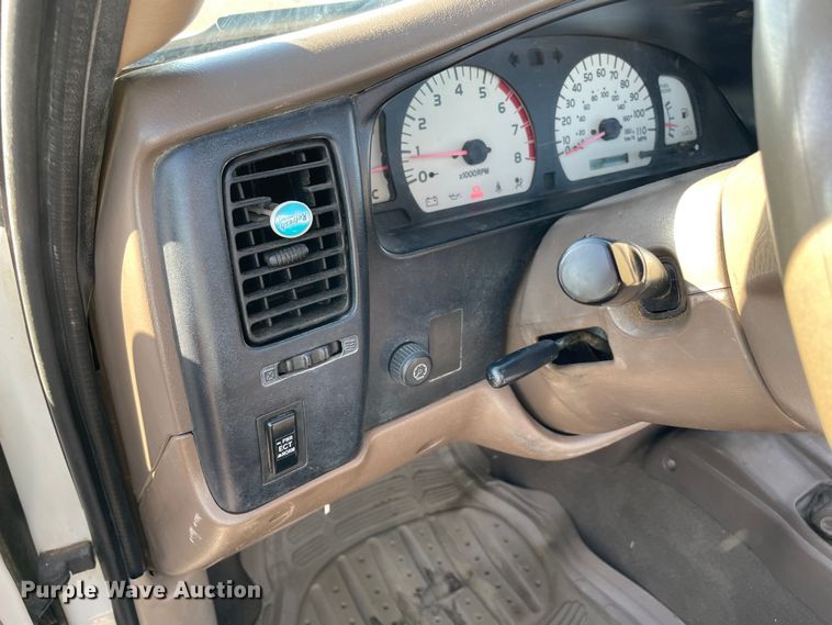 image for item MM9283 2003 Toyota Tacoma  pickup truck