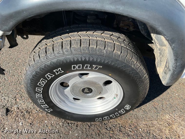 image for item MM9283 2003 Toyota Tacoma  pickup truck