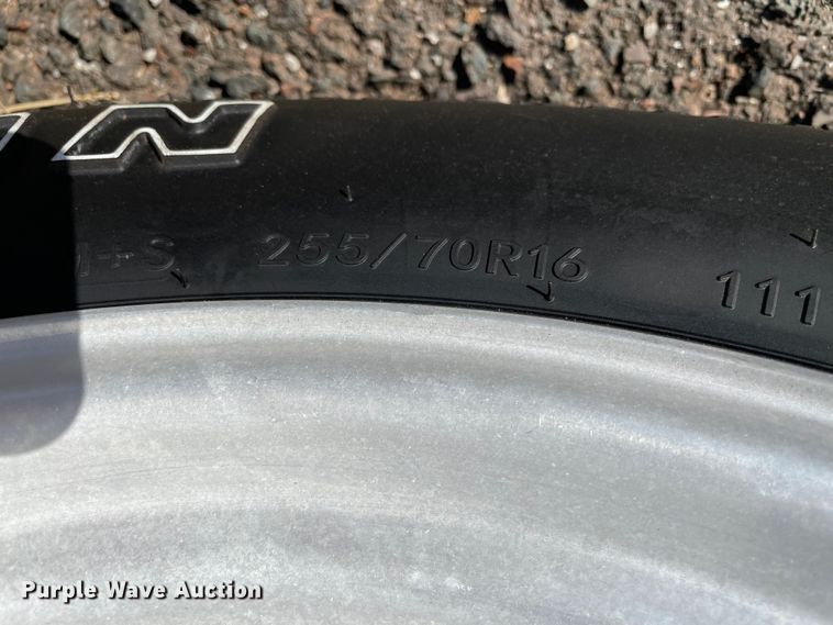 image for item MM9283 2003 Toyota Tacoma  pickup truck