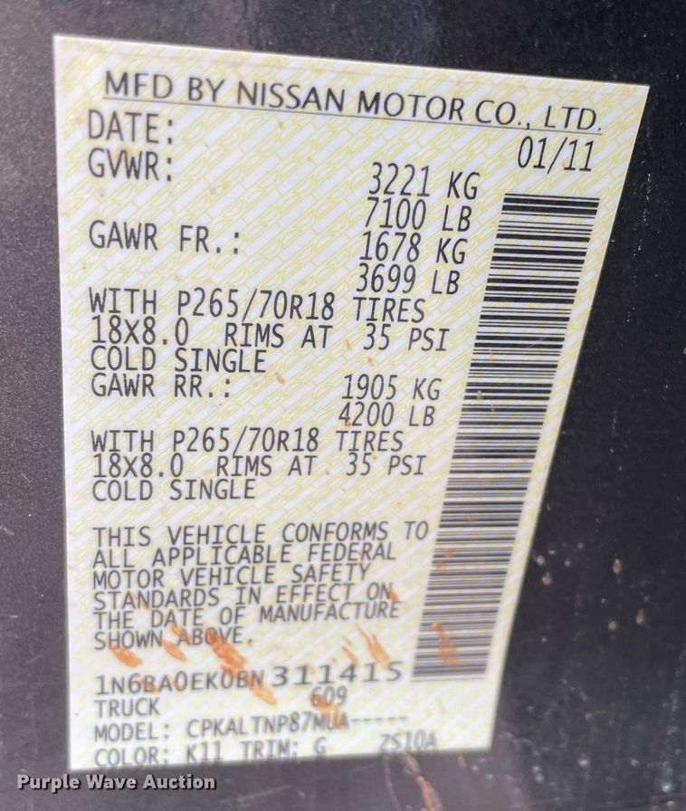 image for item MM9327 2011 Nissan Titan  Crew Cab pickup truck