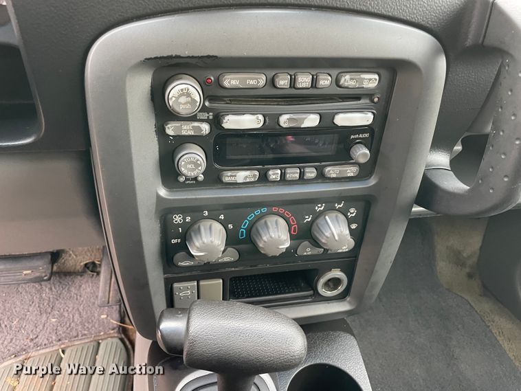 image for item MM9328 2004 Pontiac Aztek  SUV