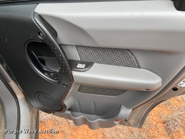 image for item MM9328 2004 Pontiac Aztek  SUV