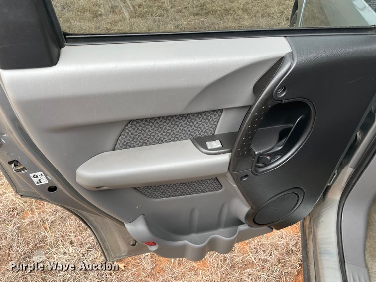 image for item MM9328 2004 Pontiac Aztek  SUV