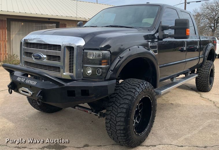 image for item MM9752 2009 Ford F250 Super Duty  Crew Cab pickup truck