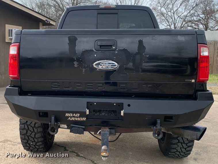 image for item MM9752 2009 Ford F250 Super Duty  Crew Cab pickup truck