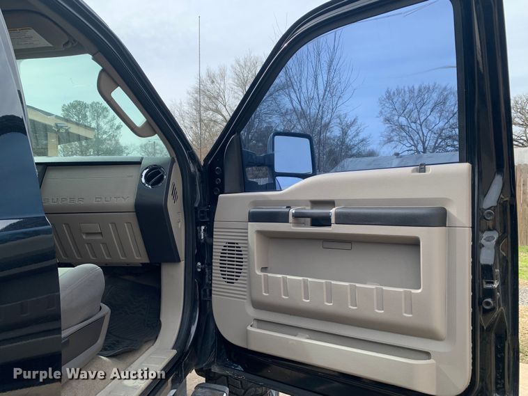 image for item MM9752 2009 Ford F250 Super Duty  Crew Cab pickup truck