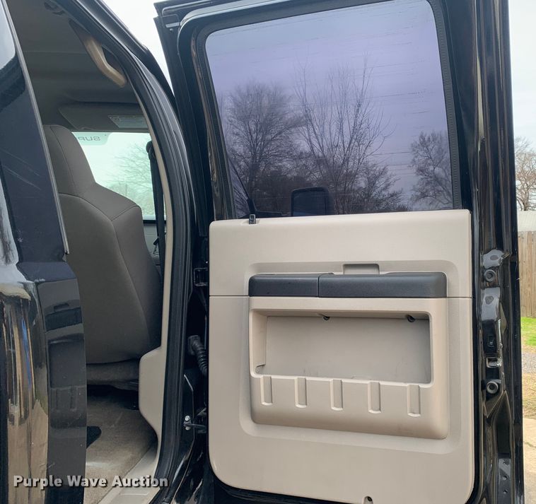 image for item MM9752 2009 Ford F250 Super Duty  Crew Cab pickup truck