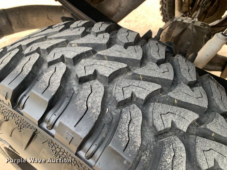 image for item MM9752 2009 Ford F250 Super Duty  Crew Cab pickup truck