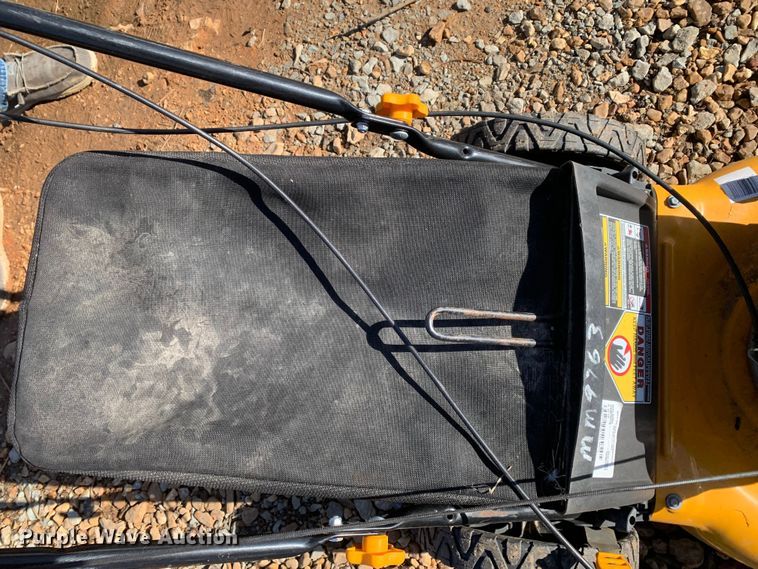 image for item MM9763 Lawn and garden equipment