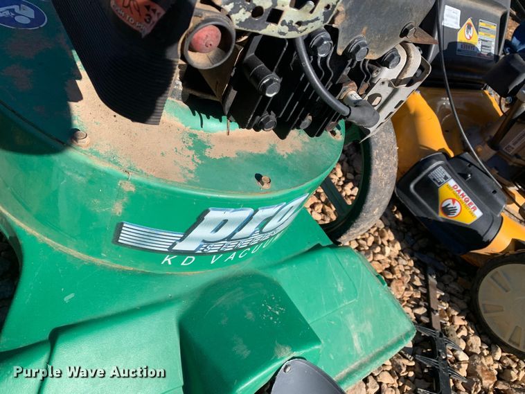 image for item MM9763 Lawn and garden equipment