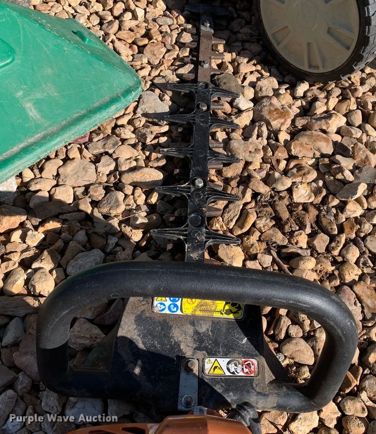 image for item MM9763 Lawn and garden equipment