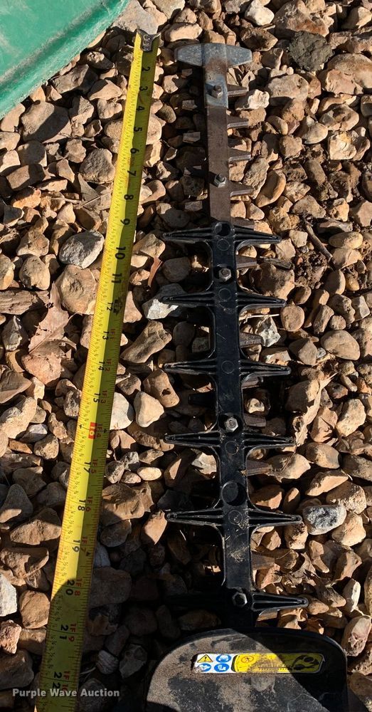 image for item MM9763 Lawn and garden equipment