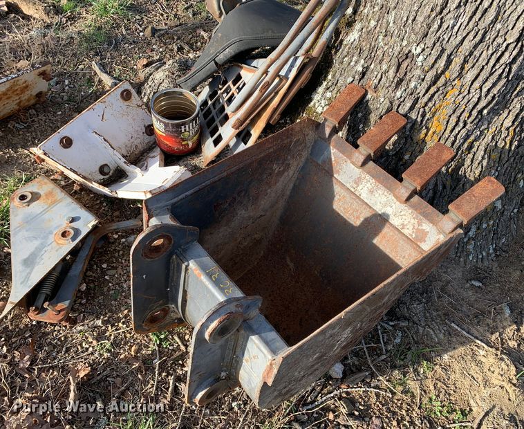 image for item MM9772 Bobcat 709  skid steer backhoe