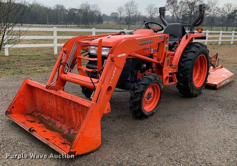 image for item MM9773 Kubota L2800  MFWD tractor