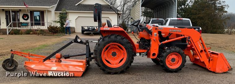 image for item MM9773 Kubota L2800  MFWD tractor
