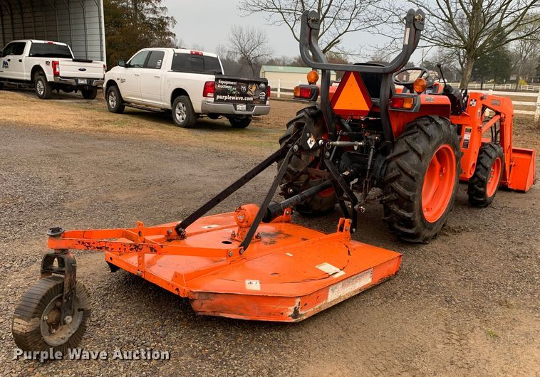 image for item MM9773 Kubota L2800  MFWD tractor