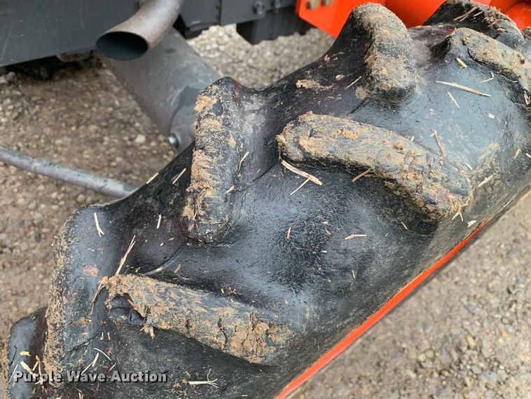 image for item MM9773 Kubota L2800  MFWD tractor