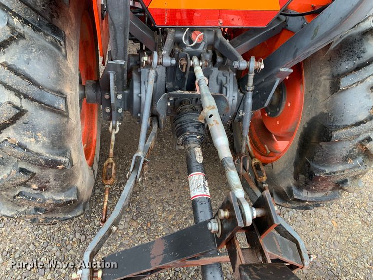 image for item MM9773 Kubota L2800  MFWD tractor