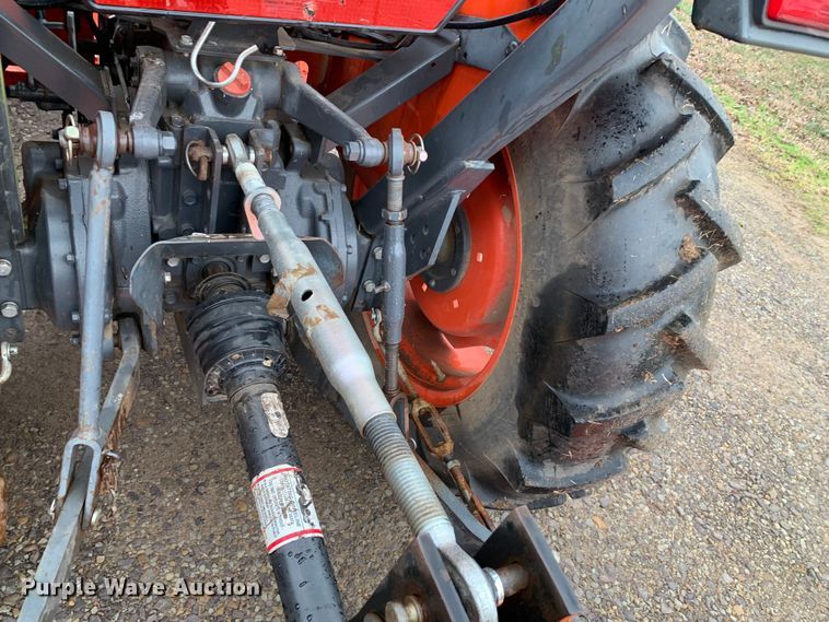 image for item MM9773 Kubota L2800  MFWD tractor