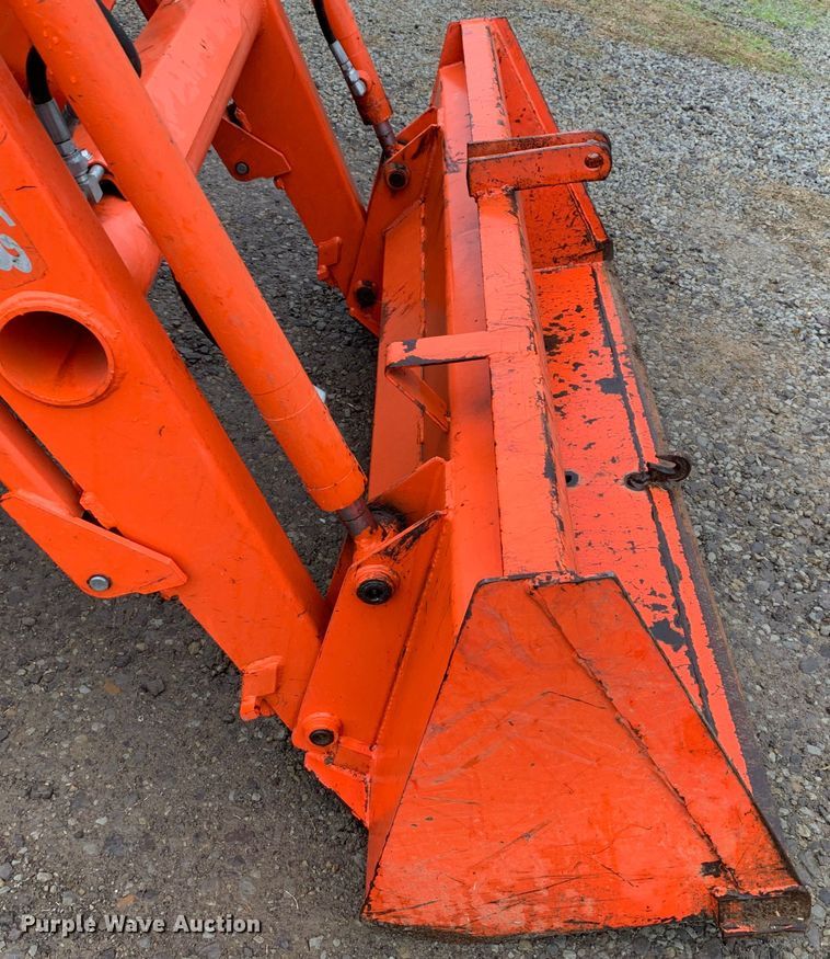 image for item MM9773 Kubota L2800  MFWD tractor