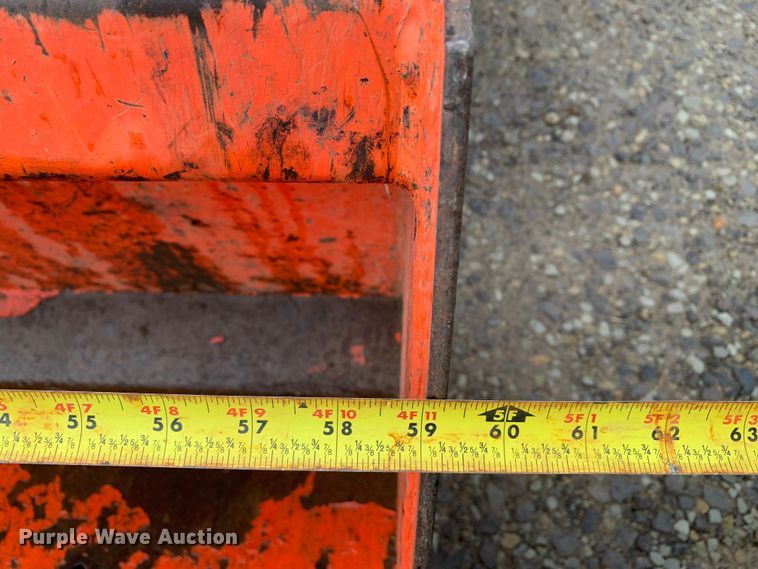 image for item MM9773 Kubota L2800  MFWD tractor