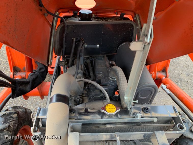 image for item MM9773 Kubota L2800  MFWD tractor