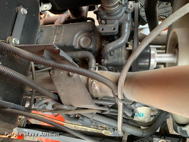 image for item MM9773 Kubota L2800  MFWD tractor