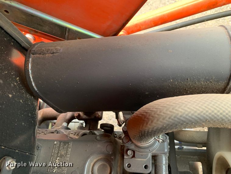 image for item MM9773 Kubota L2800  MFWD tractor