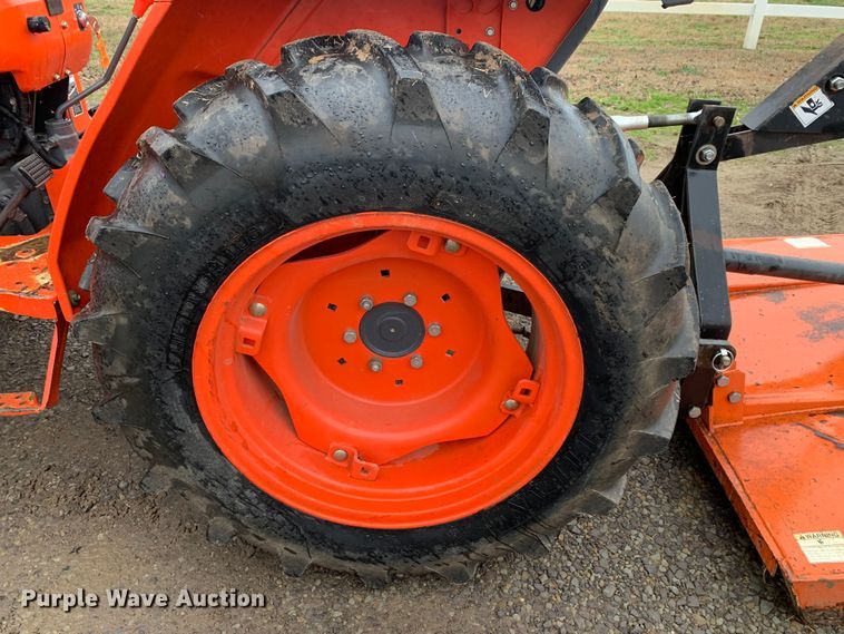 image for item MM9773 Kubota L2800  MFWD tractor
