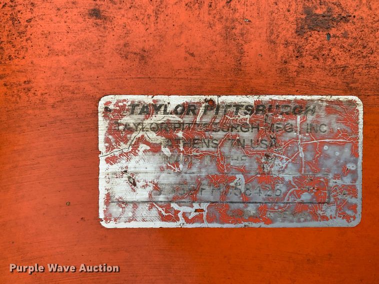 image for item MM9773 Kubota L2800  MFWD tractor